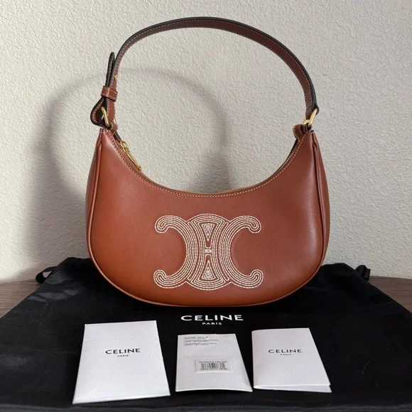 NEW CELINE Medium Ava Calfskin Leather Triomphe Shoulder Bag - Picture 1 of 9